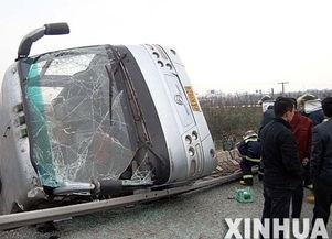 无锡车祸爆料新闻最新情况,多车相撞事故致多人伤亡,救援正在进行 第2张 无锡车祸爆料新闻最新情况,多车相撞事故致多人伤亡,救援正在进行 第2张